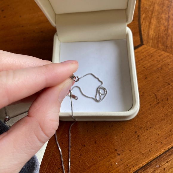 Jared Heart/ Pearl two toned necklace💕 - Picture 8 of 8